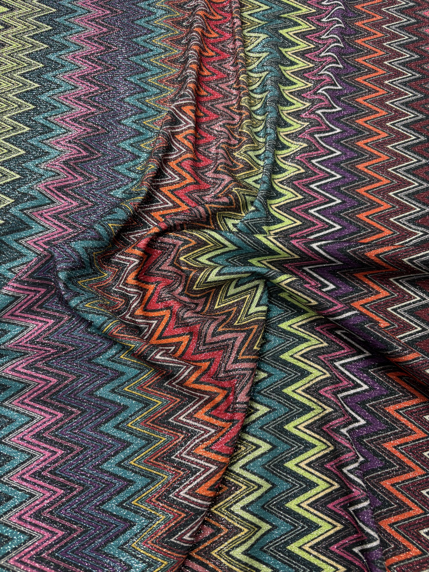 Çok Renkli Zigzag Desen Metalik Simli Lurex Kumaş