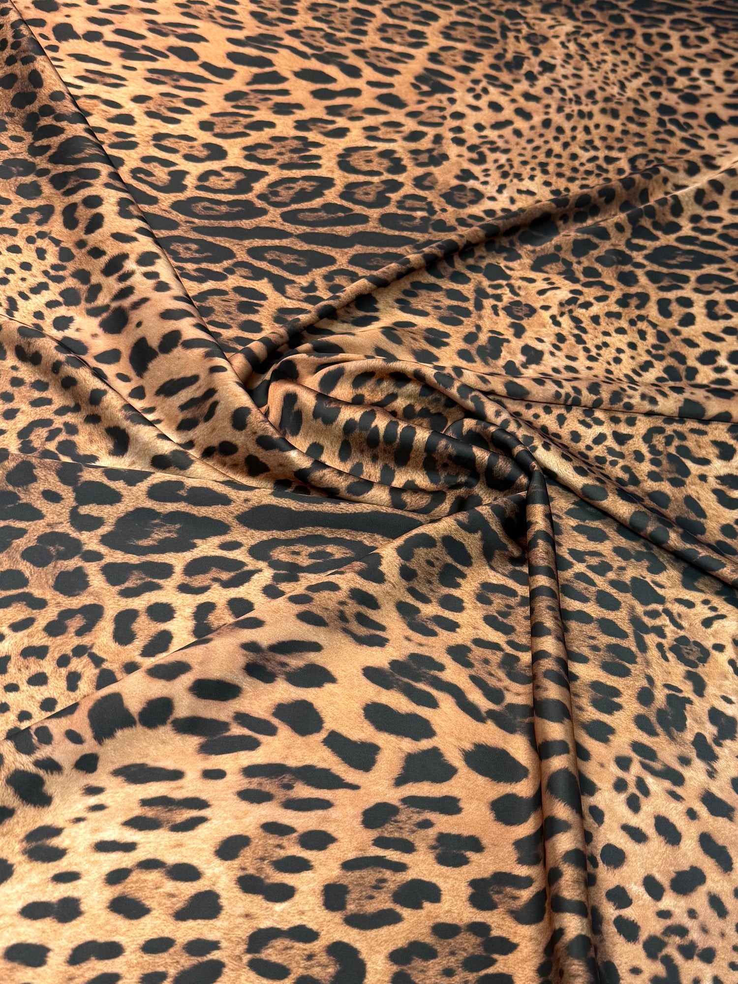 Klasik Leopar Desen Kumaş